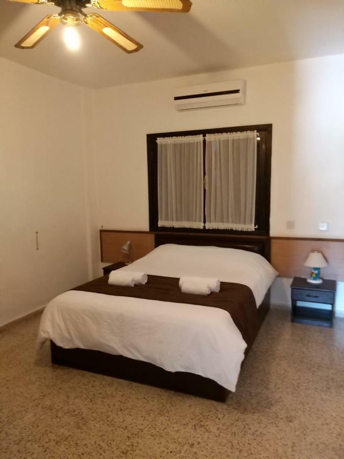 Balci Plaza Hotel And Balci Plaza Guest Bungalows Karpaz Peninsula Selenias Exterior photo